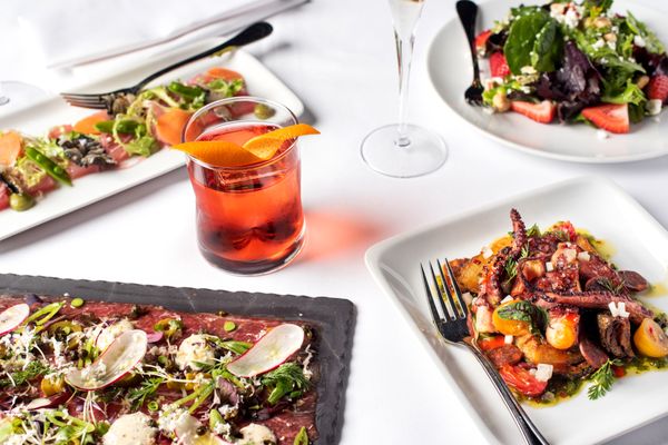 RingSide Steakhouse by null