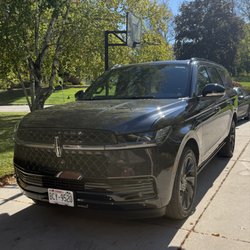 Paramount VIP & Limo Services