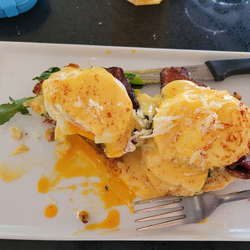 THE BEST Eggs Bene in town (IMHO) THE BEST Eggs Bene in town (IMHO)