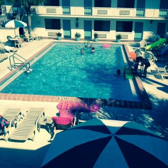 Sunset Inn - View of pool - Hotels Near Me - Panama City, Florida Sunset Inn - View of pool - Hotels Near Me - Panama City, Florida