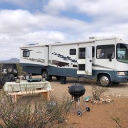 Tin Valley Retro Rentals - Site with awesome view