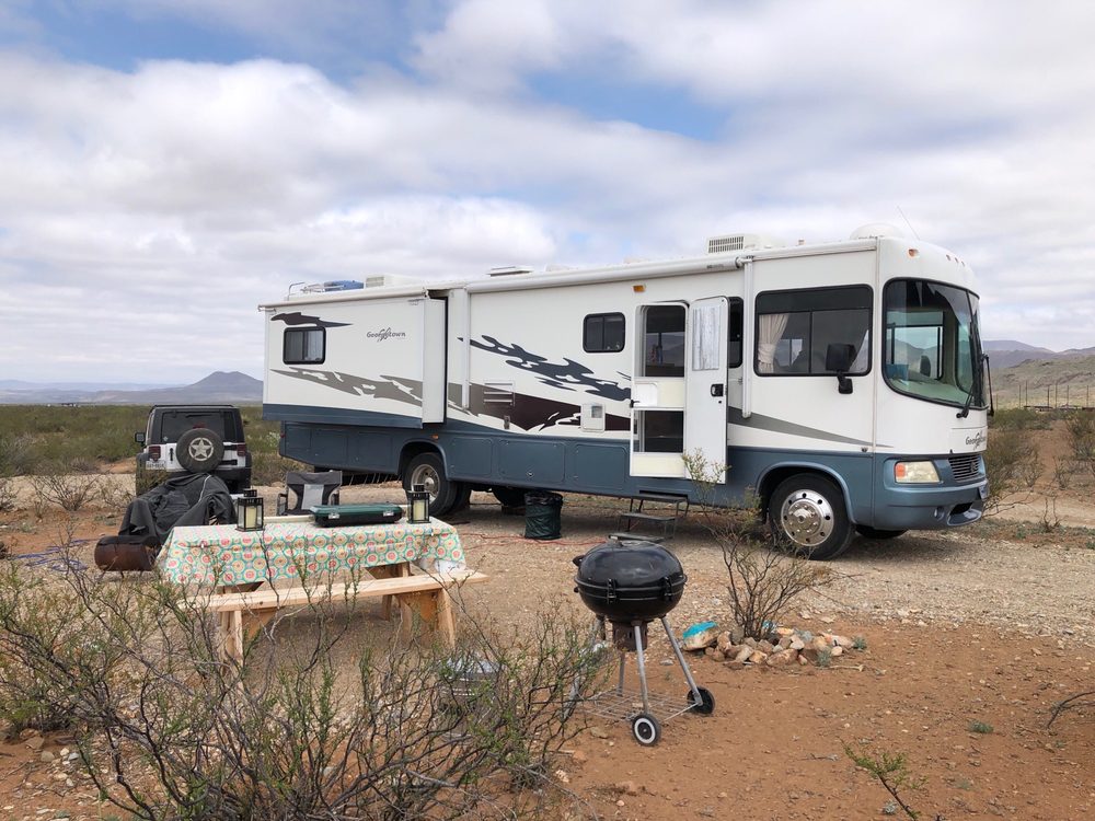 TIN VALLEY RETRO RENTALS Updated September 2024 48 Photos 889 Sombrero Peak Rd, Terlingua