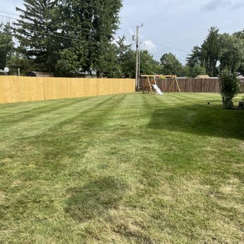 Myles And Son’s - Beautiful lawn for family to enjoy - Lawn Services Near Me Myles And Son’s - Beautiful lawn for family to enjoy - Lawn Services Near Me