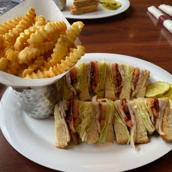 Cozy Corner - Club sandwich - Burgers Near Me - Chicago, Illinois Cozy Corner - Club sandwich - Burgers Near Me - Chicago, Illinois