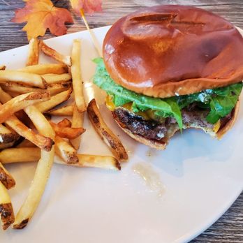 Polo’s Corner - Bistro Burger (Wagyu) - New American Near Me - Livermore, California Polo’s Corner - Bistro Burger (Wagyu) - New American Near Me - Livermore, California