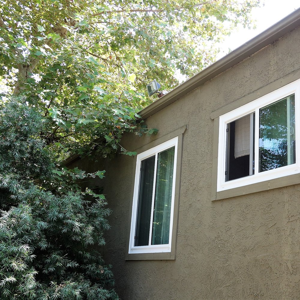 Right Image Builders - My kitchen windows from the outside - General Contractors Near Me - Van Nuys, California