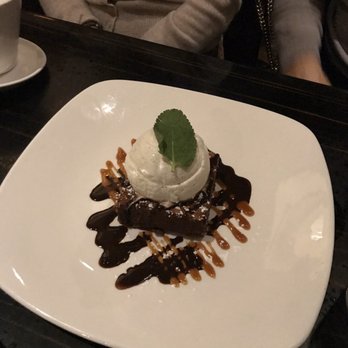 Char Steakhouse - Brownie ala mode... very good - Steakhouses Near Me - Red Bank, New Jersey
