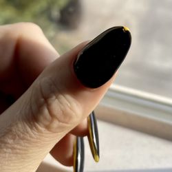 Mystique Nails & Spa - Chipped Polish, left thumb