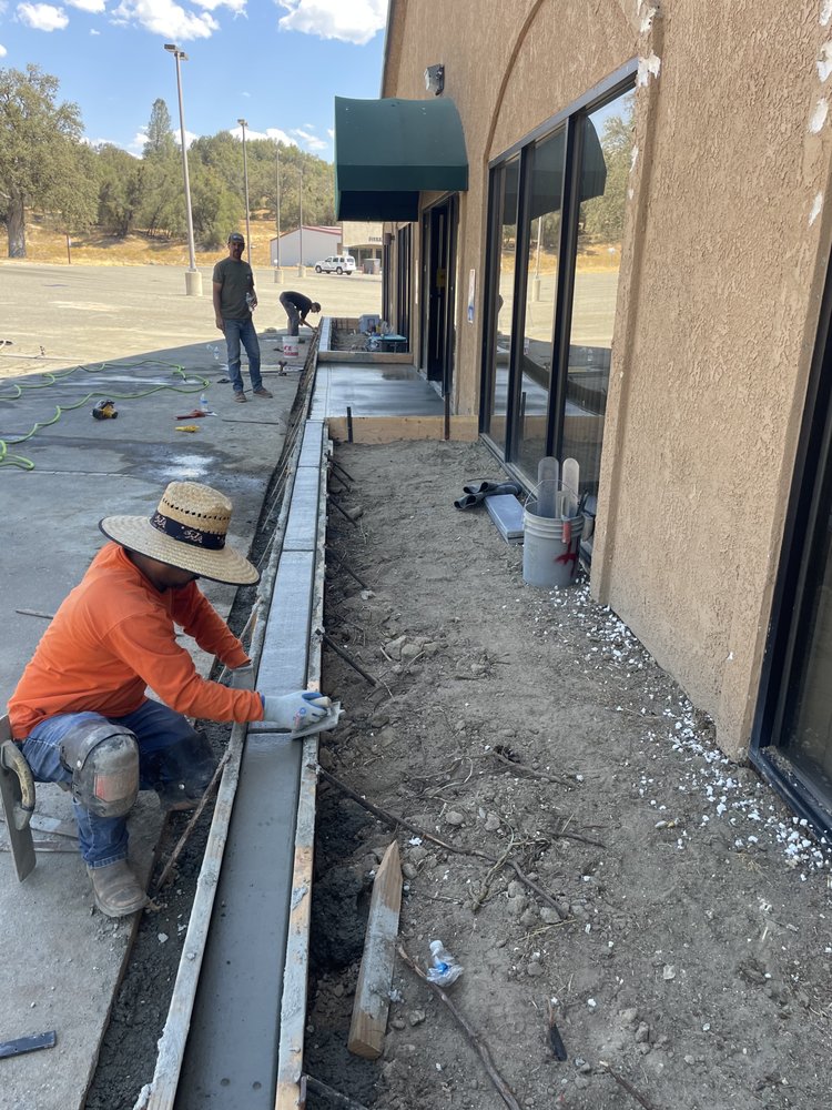 Slide of RW General Construction