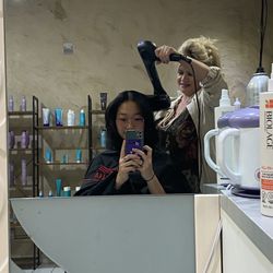 Vera’s Hair Salon