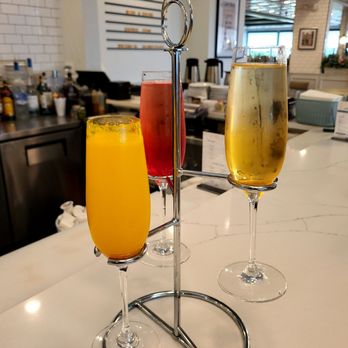 Lake St Cafe - Breakfast & Brunch Near Me - Addison, Illinois
