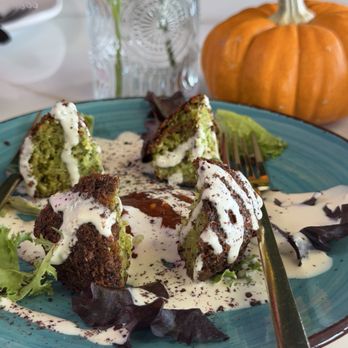 Dvine Mediterranean Experience - Long Beach - Complementary appetizer - Mediterranean Near Me - Long Beach, California