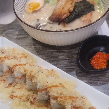 Motto Ramen - Back again! Motto Red and crunchy roll! It's definitely one of the better Ramen. - Ramen Near Me - Westminster, California