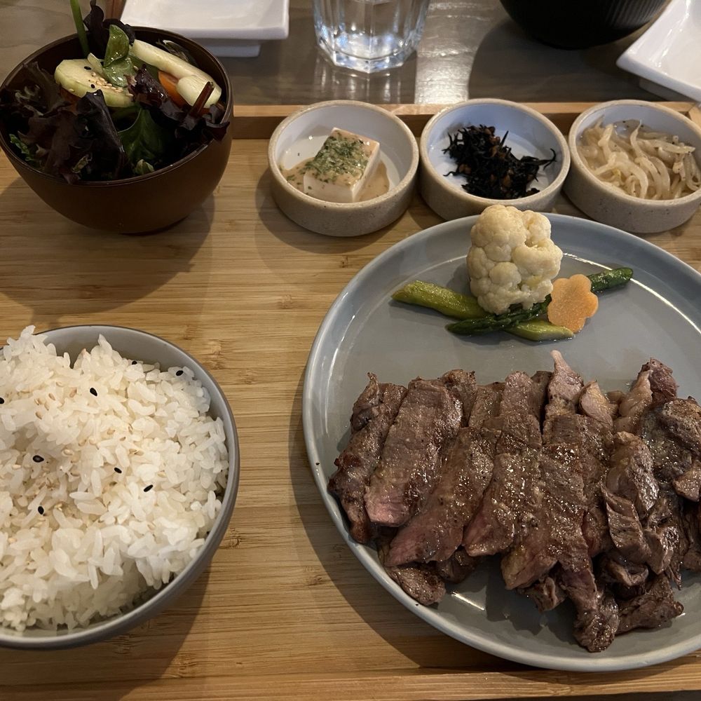 Akami Sushi - Sushi Bars Near Me - Arcadia, California Akami Sushi - Sushi Bars Near Me - Arcadia, California