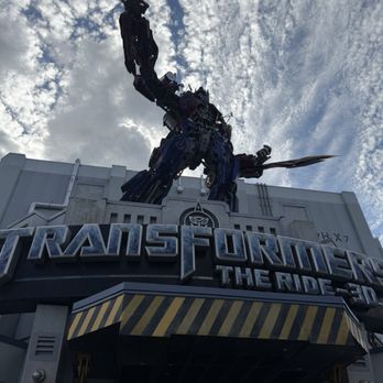 Transformers: The Ride 3D - Amusement Parks Near Me - Orlando, Florida