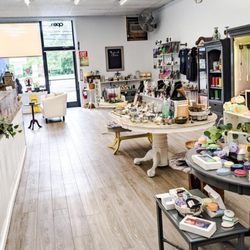 Sour Girlz Wellness Boutique - Crystals, Herbs, Incense, Candles and more