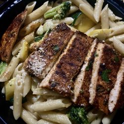 Wahizza - Blackened chicken pasta w Cajun sauce and veggies
