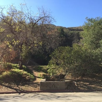Amir's Garden - Where you will enter from the street. - Parks Near Me - Los Angeles, California