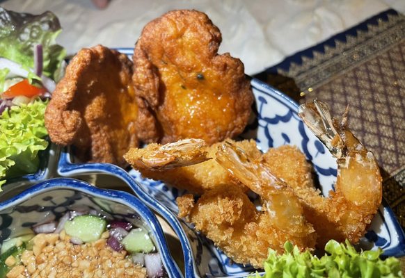 Rüen Thong Thai Restaurant by null