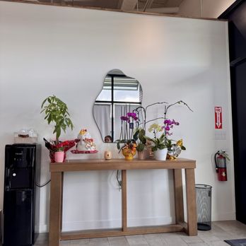 Paint Nail Beauty Spa - Waiting area - Nail Salons Near Me - Pleasanton, California