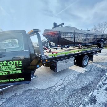 Custom Towing & Recovery - Towing Near Me - Hannibal, Missouri Custom Towing & Recovery - Towing Near Me - Hannibal, Missouri