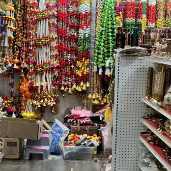 Vivek Flowers - Gift Shops Near Me - Kendall Park, New Jersey