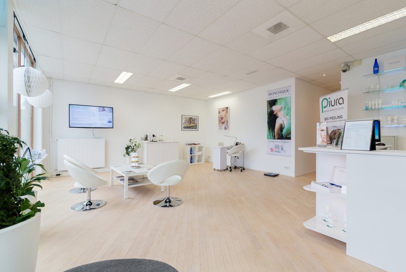 CORPOCARE Updated March 2024 Plein 2000 Nr 39, Huizen, NoordHolland, The Netherlands