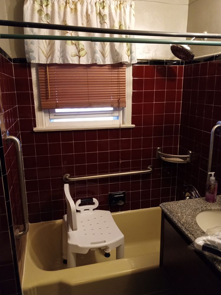 Slide of Mr Bath Grip