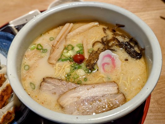 Hokkaido Ramen Santouka University Village by null