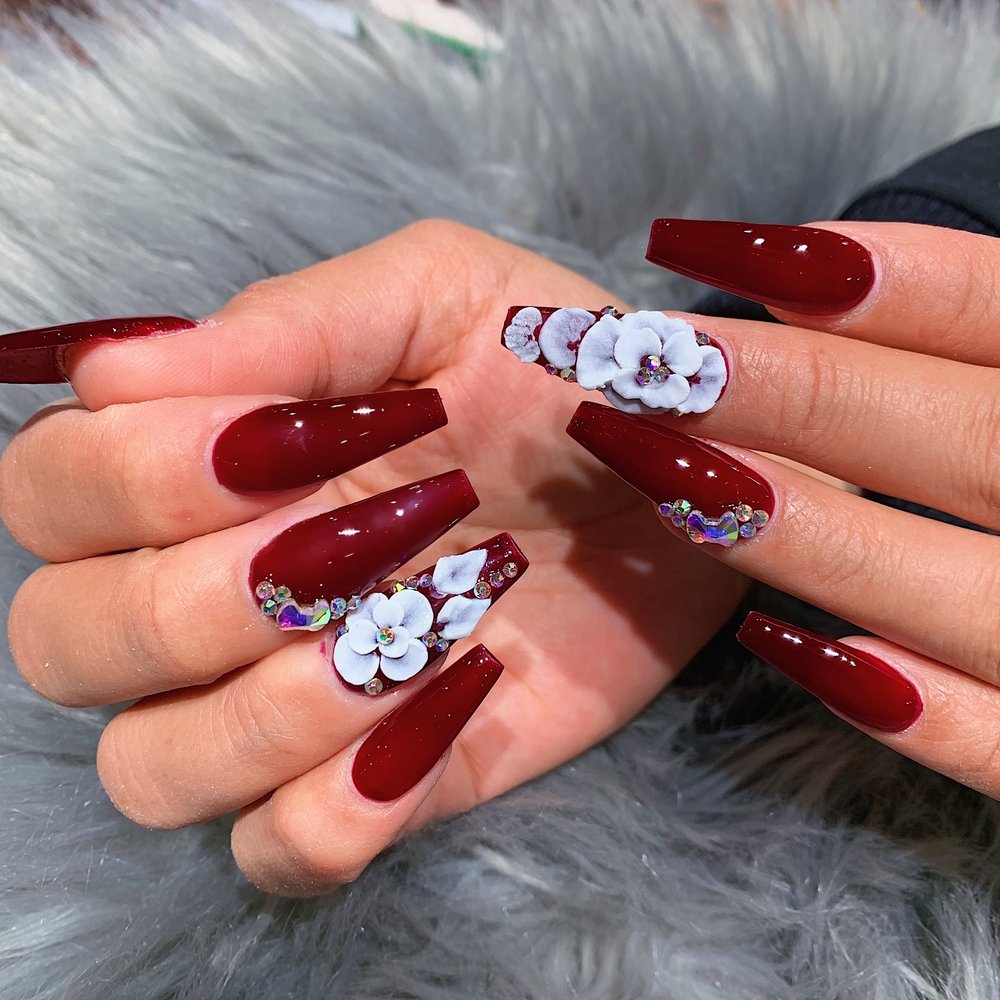 MCHENRY NAILS & SPA 61 Photos & 57 Reviews 2924 Commerce Dr