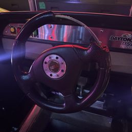 Racing game broken steering wheel Racing game broken steering wheel
