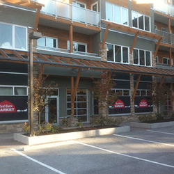 Red Barn Market - Red Barn Market - Latoria Walk