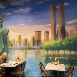 The New Yorker Deli - Interior design