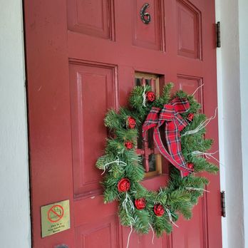 Rock Reef Resort - Wreath on the door to our rooms was a nice touch for the holidays. - Resorts Near Me - Key Largo, Florida Rock Reef Resort - Wreath on the door to our rooms was a nice touch for the holidays. - Resorts Near Me - Key Largo, Florida