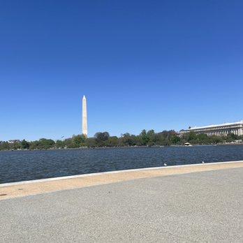 Jefferson Memorial - Across the River is the Washington Memorial. - Landmarks & Historical Buildings Near Me - Washington, DC, District of Columbia Jefferson Memorial - Across the River is the Washington Memorial. - Landmarks & Historical Buildings Near Me - Washington, DC, District of Columbia