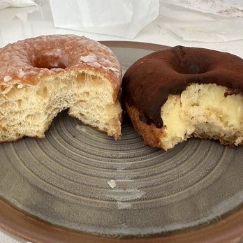 Beacon Doughnuts - Donuts Near Me - Chicago, Illinois