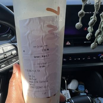 7 Miles Tea Lab - Oolong Milk Tea-- forgot the TEA - Bubble Tea Near Me - Chino, California