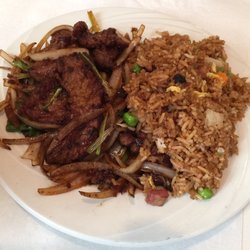 Jade Island Chinese Restaurant - Mongolian beef lunch portion, good flavor/ toughish meat