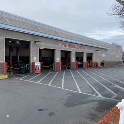 Costco Tire Center - Tire center.