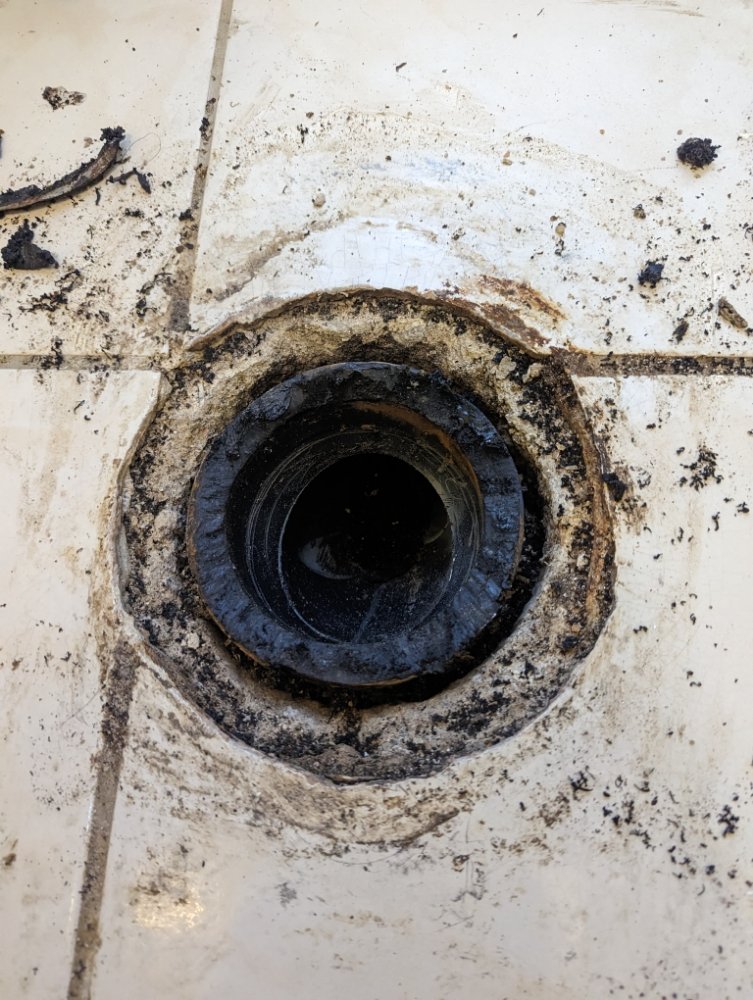 Slide of Arturo The Handyman Repairs