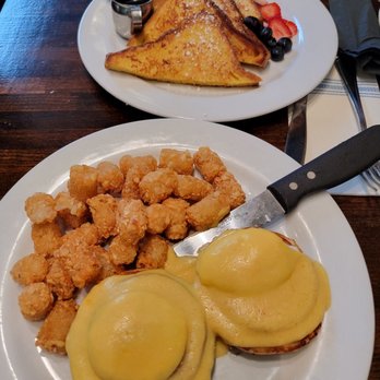 Twohey’s Restaurant - Eggs Benedict & French Toast - New American Near Me - South Pasadena, California Twohey’s Restaurant - Eggs Benedict & French Toast - New American Near Me - South Pasadena, California