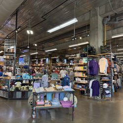 Tyler's - Look at the size of this amazing store. It is set up so well!