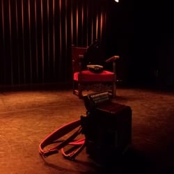 Theater Bellevue - Vluchtgoud teksten van Slauerhof