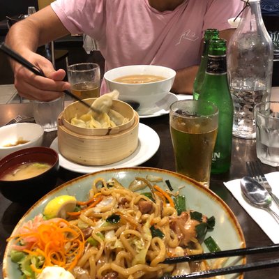Tokyo Dumpling by null