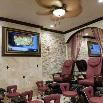 Anthony Vince' Nail Spa - Tv's and nice decor - Nail Salons Near Me - Dublin, Ohio