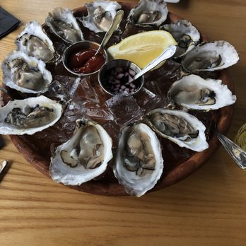 Ross' Grill - Dozen Wellfleet Oysters - American Near Me - Provincetown, Massachusetts Ross' Grill - Dozen Wellfleet Oysters - American Near Me - Provincetown, Massachusetts