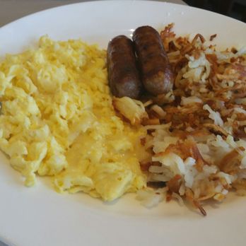 Elly's Pancake House - Scrambled eggs, sausage links, and hash brown - Breakfast & Brunch Near Me - Glenview, Illinois