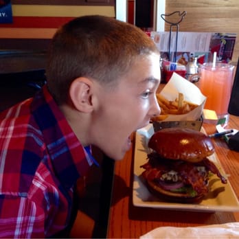 Chili's - The bacon burger - Tex-Mex Near Me - Sierra Vista, Arizona Chili's - The bacon burger - Tex-Mex Near Me - Sierra Vista, Arizona