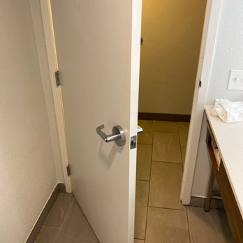 Hampton Inn Slidell - 45-degree door. There are no other degree choices. - Hotels Near Me - Slidell, Louisiana