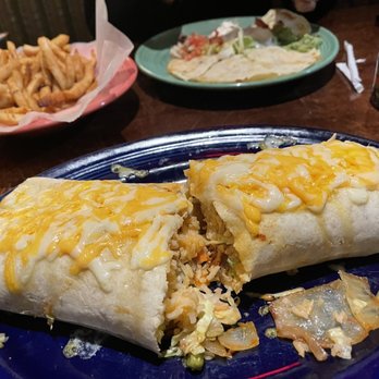 Rio Bravo Tacos and Tequila - Chicken Fajita Burrito Dinner Steak Quesadilla Dinner Seasoned Fries - Tacos Near Me - Tuckahoe, New York